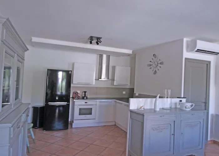 Pasteur * סן-מקסים