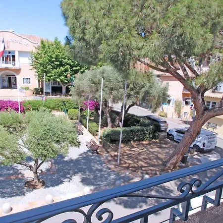 Spacieux Avec 3 Et Climatisation Au Coeur De - Pasteur Sainte-Maxime