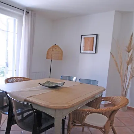 Spacieux Avec 3 Et Climatisation Au Coeur De - Pasteur Apartment Sainte-Maxime